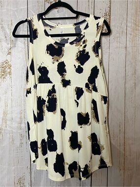 Yee Boutique Sleeveless Cream Animal-Print Babydoll Top
